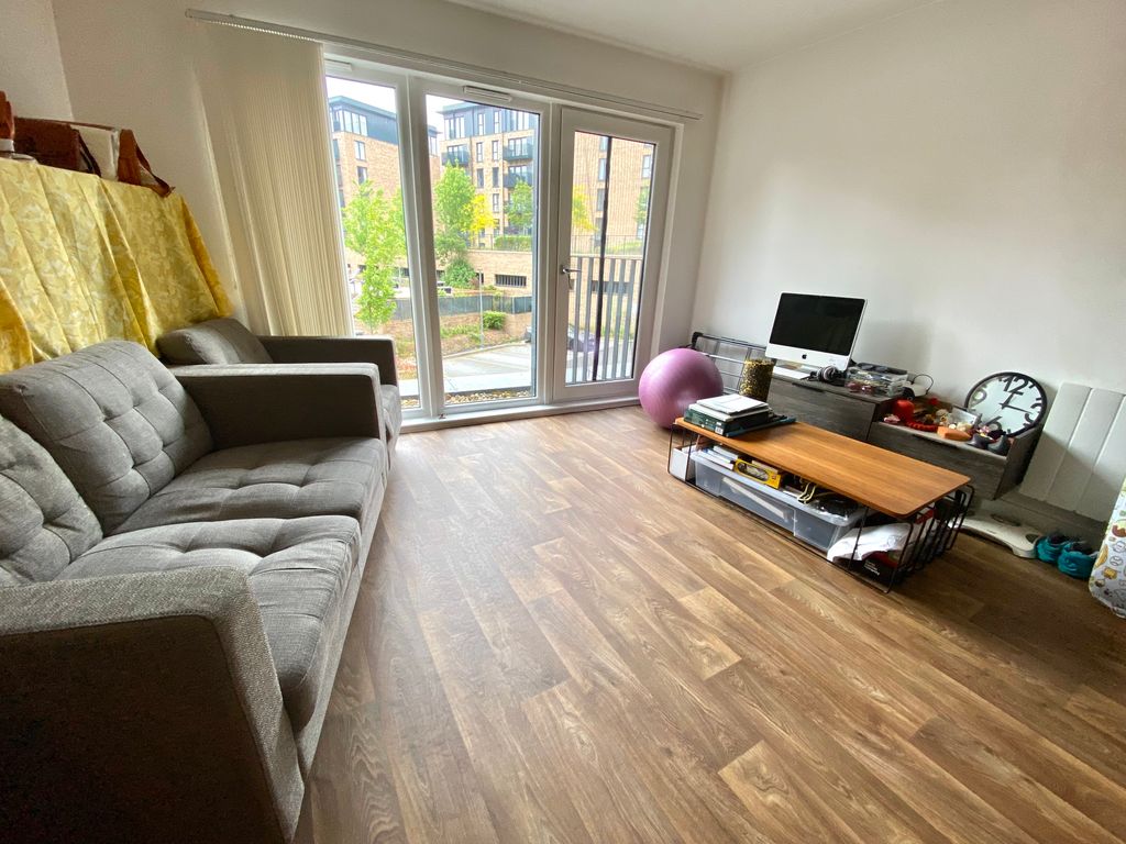 Property photo 3 of 6 Bathroom