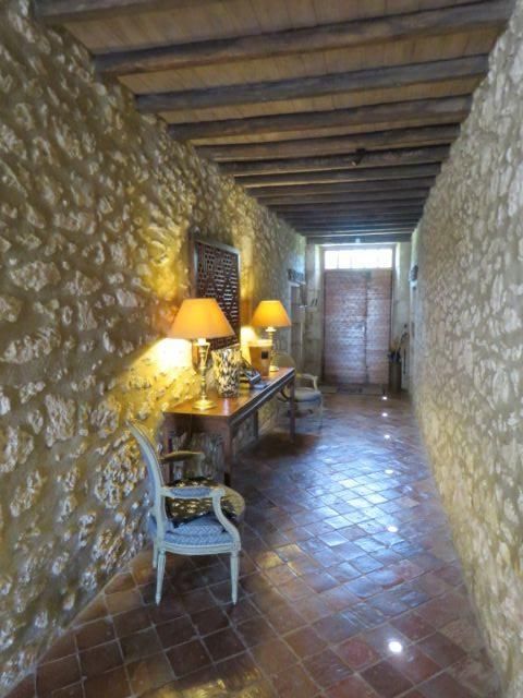 Property photo 2 of 50