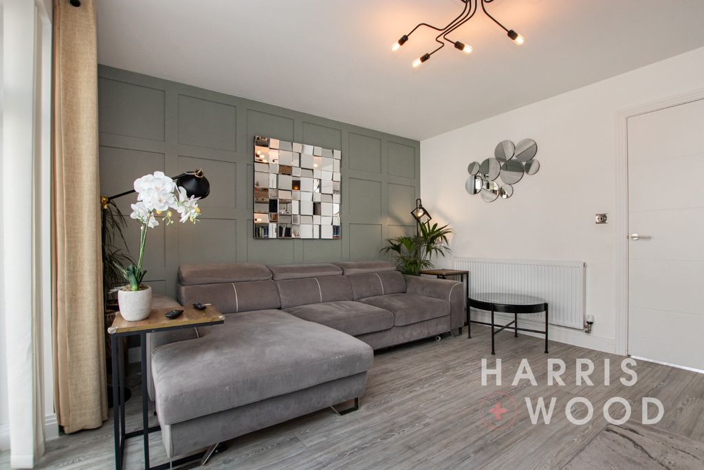 Property photo 2 of 24 3942604