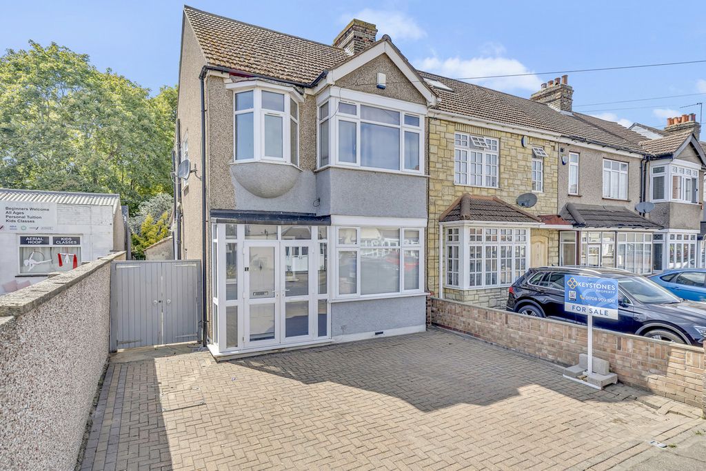 Property photo 1 of 25