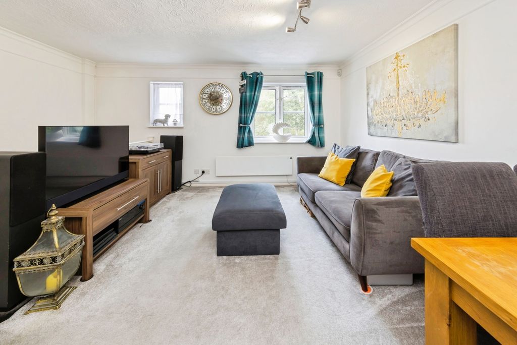 Property photo 2 of 9 Pbox-Img.Jpg