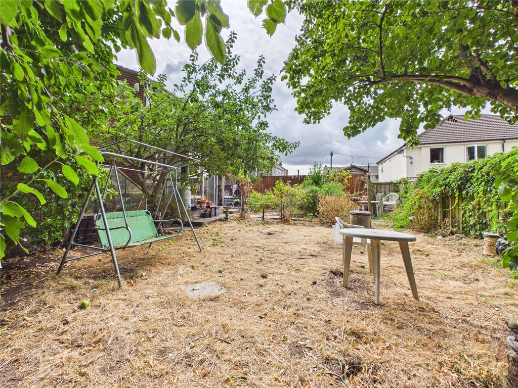 Property photo 2 of 17 Picture No. 06