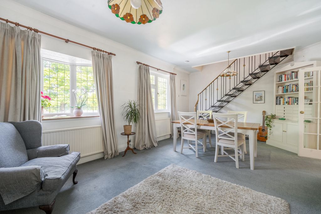 Property photo 3 of 26 1295786-20-682B65...