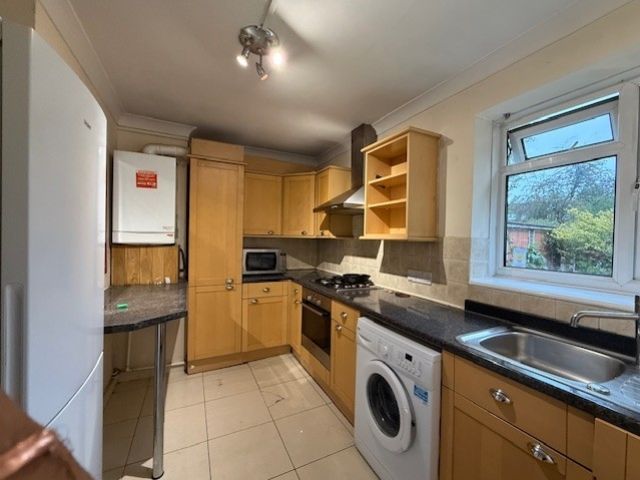 Property photo 3 of 9 6