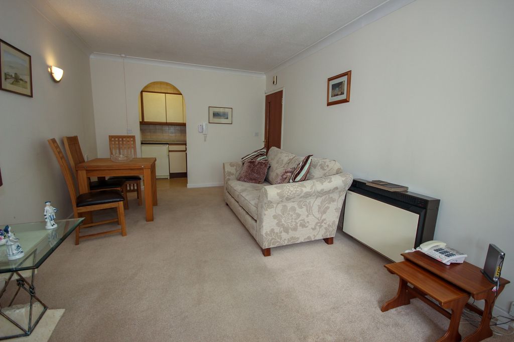 Property photo 3 of 8 Living Room