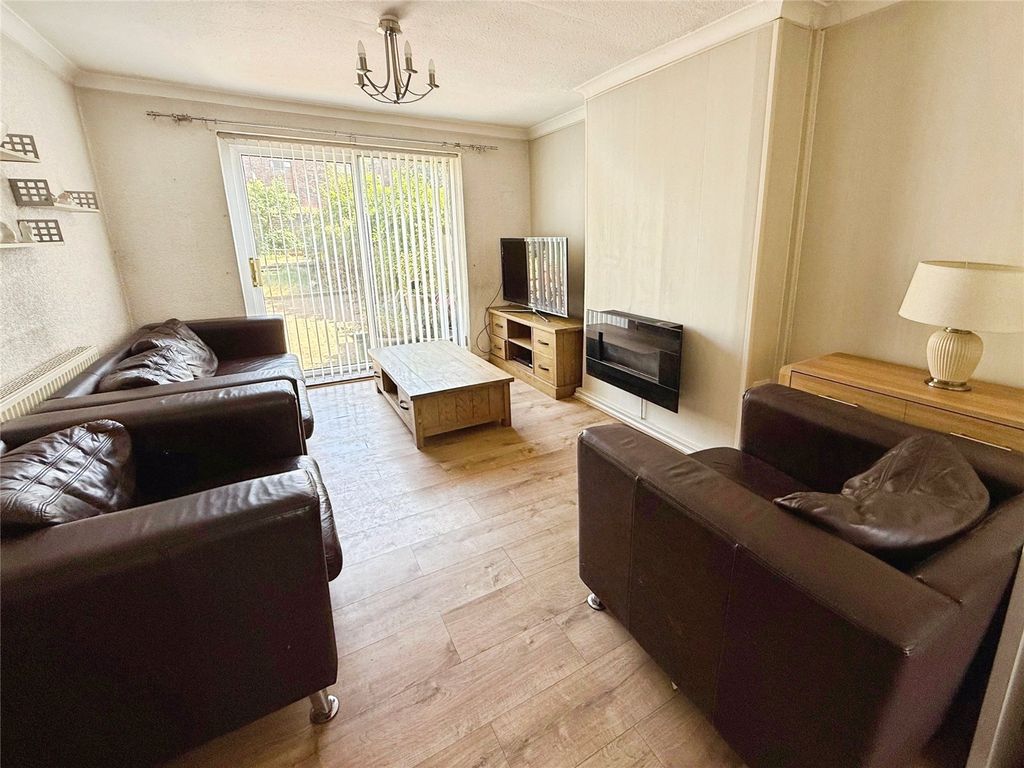 Property photo 3 of 17 Picture No. 04