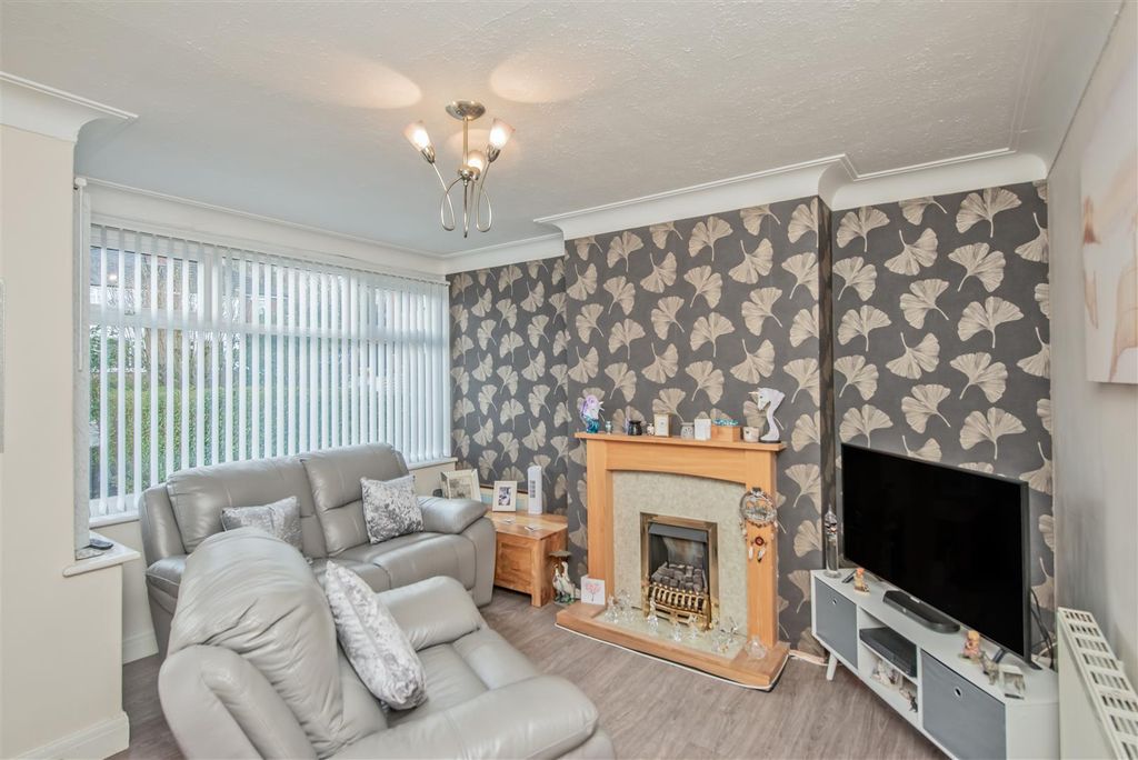 Property photo 2 of 19 Living Room:
