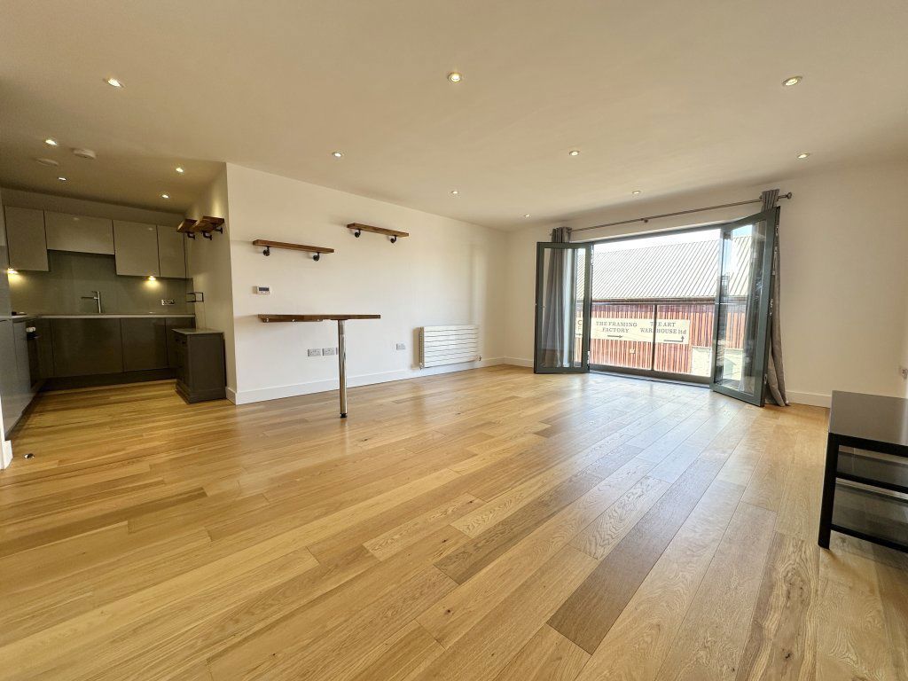 Property photo 2 of 27