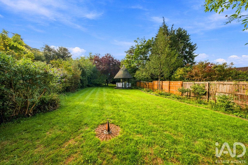 Property photo 2 of 48