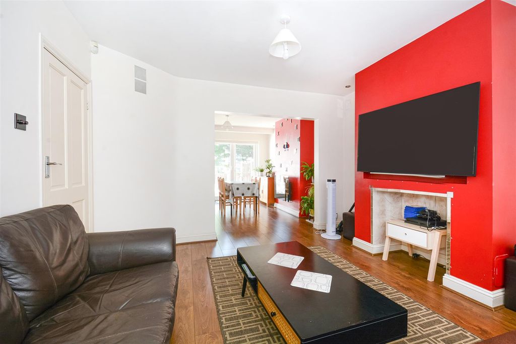 Property photo 2 of 19 5.Jpg