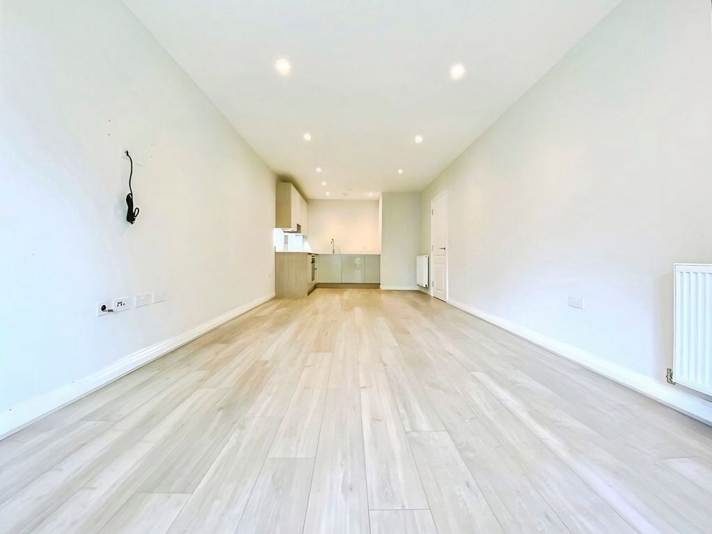 Property photo 3 of 10 Living Room