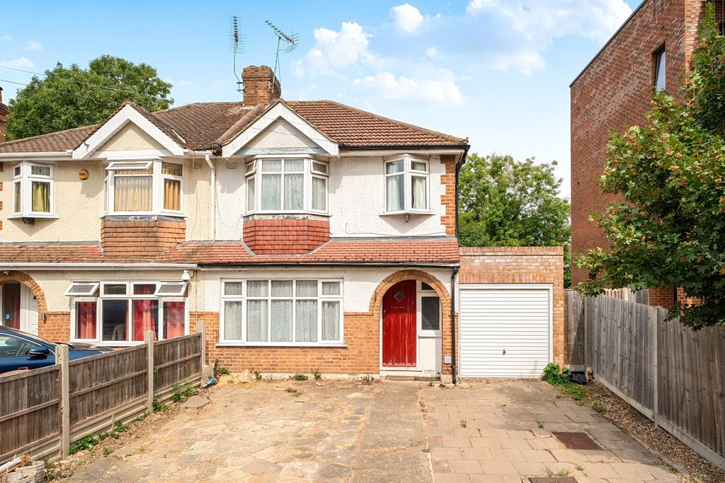 Property photo 1 of 17 6A72A48c16c6A-150...