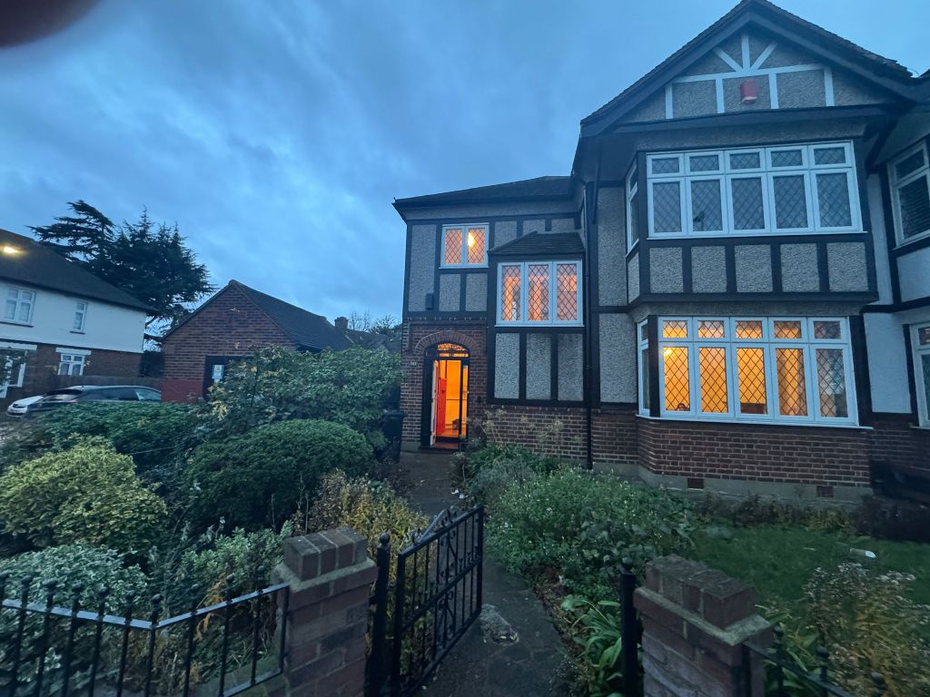 Property photo 2 of 16