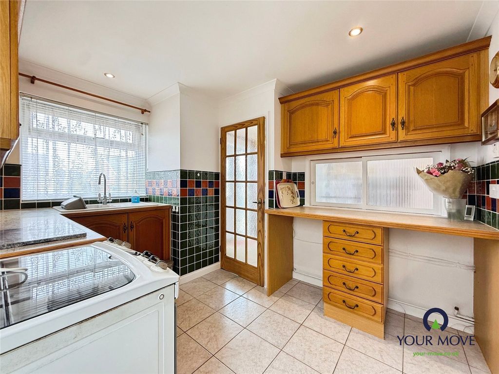 Property photo 2 of 13 Kitchen