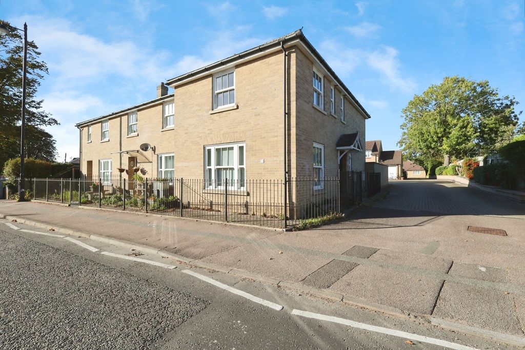 Property photo 1 of 17 Photo