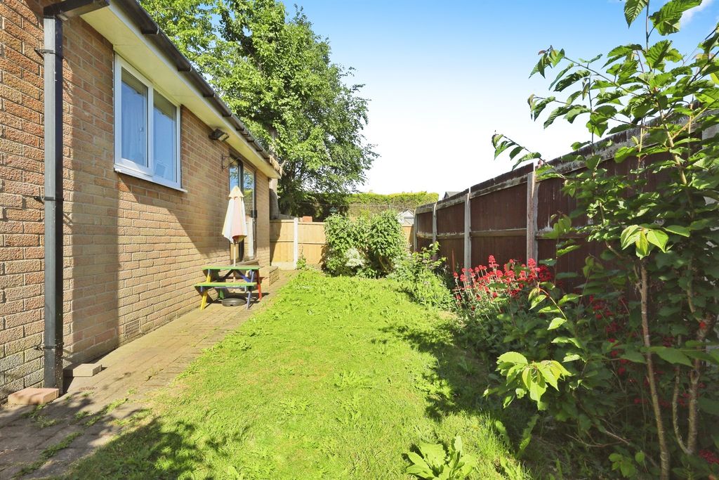 Property photo 2 of 13