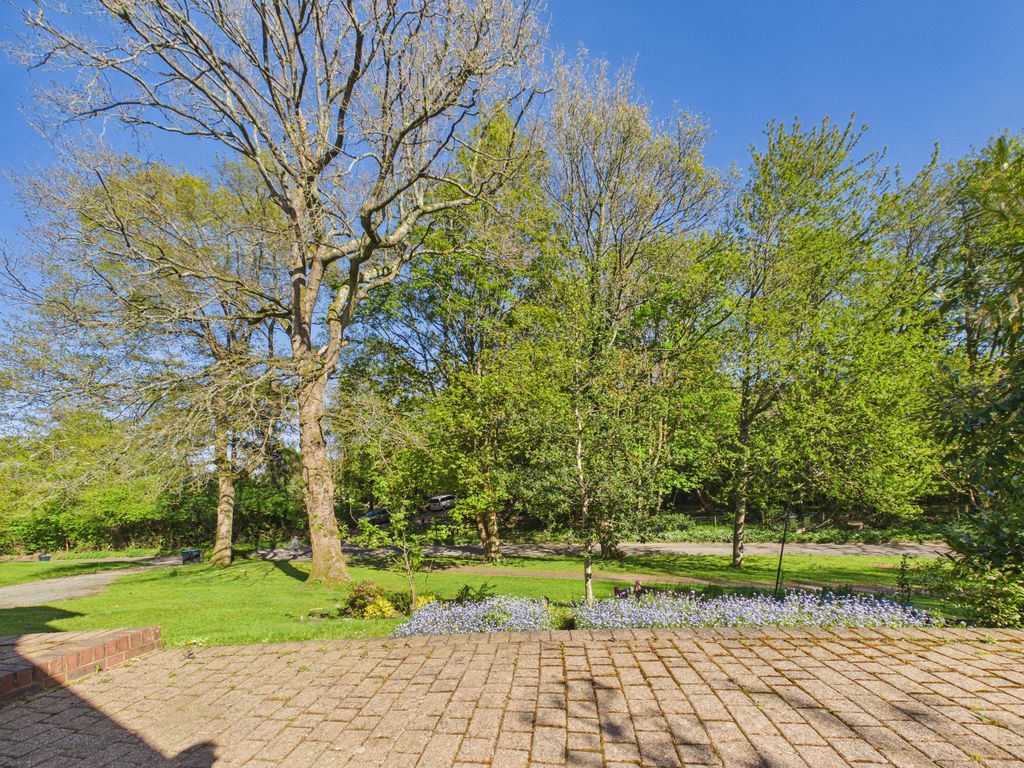 Property photo 3 of 29 Front Aspect View