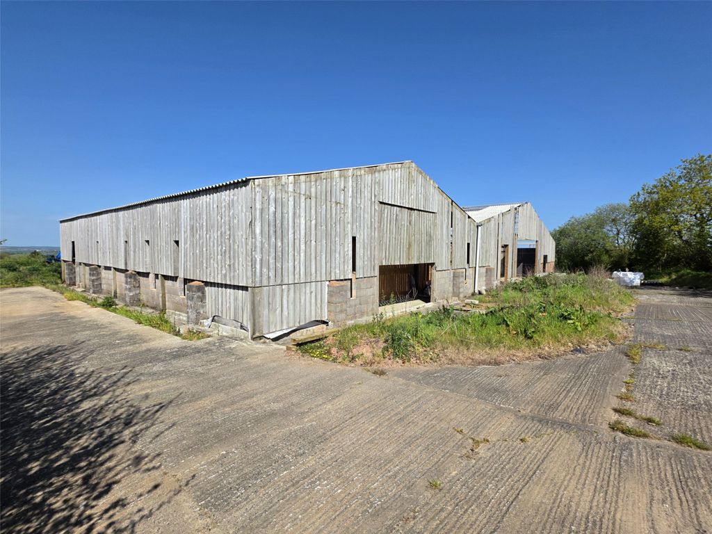 Property photo 1 of 17 Picture No. 01