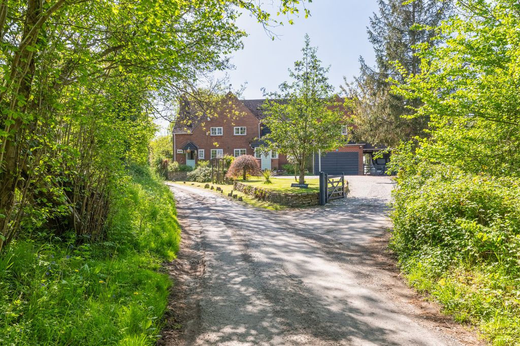 Property photo 1 of 41