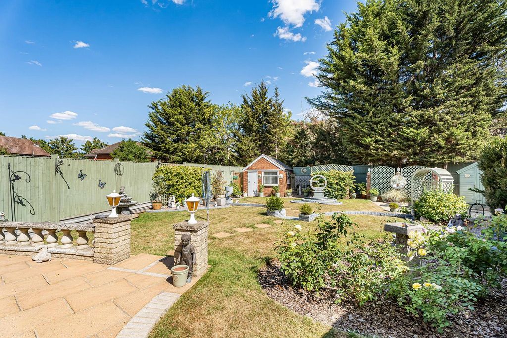 Property photo 2 of 29 Rear Garden