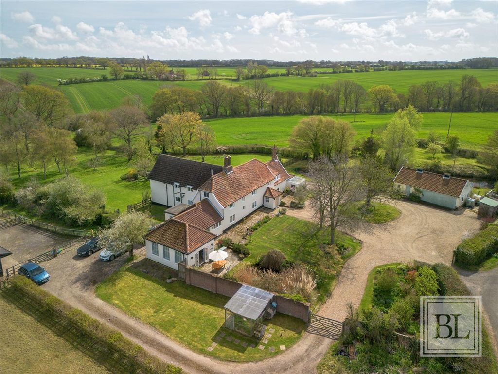 Property photo 1 of 34