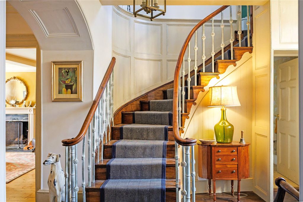 Property photo 3 of 21 Hall Staircase