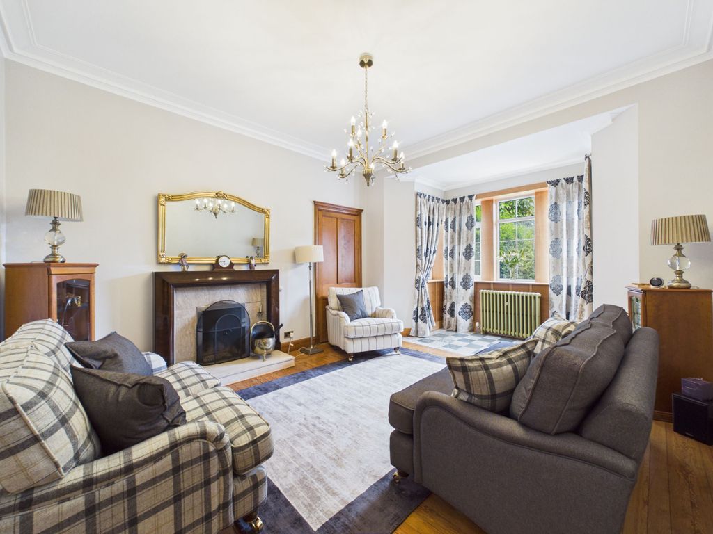 Property photo 2 of 36