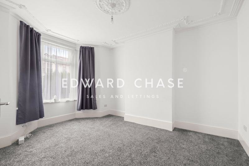 Property photo 2 of 18 Photo 12