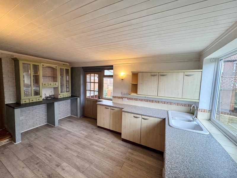 Property photo 2 of 19 Photo 16