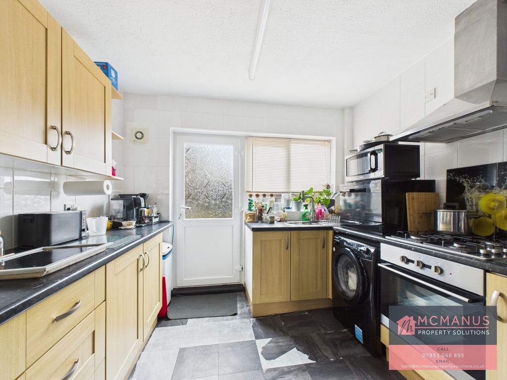 Property photo 2 of 10 Cam03599G0-Pr0130-Still004