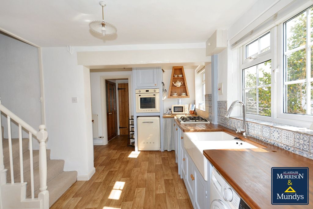 Property photo 2 of 27 Kitchen
