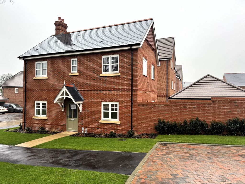 Property photo 1 of 5