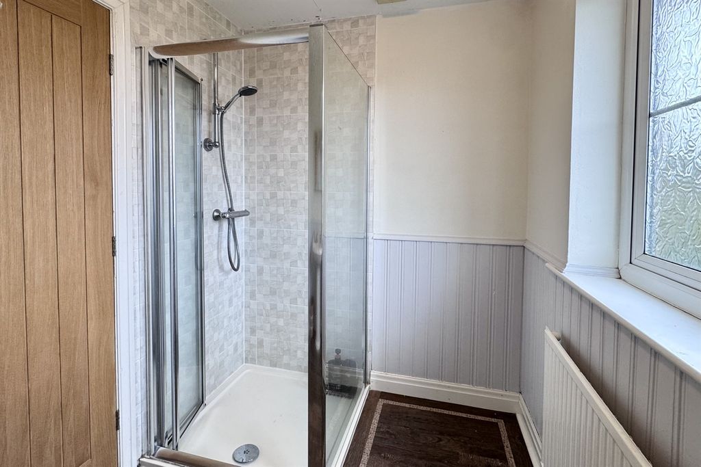 Additional image 15 of 4 bed detached house for saleShropshire Drive, Glossop SK13