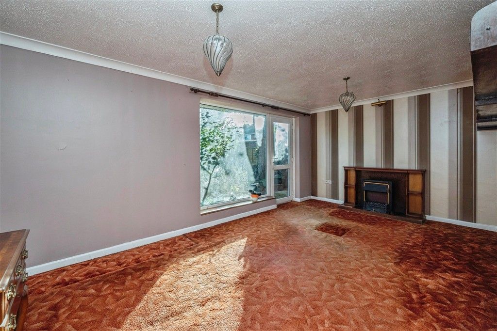 Property photo 3 of 5