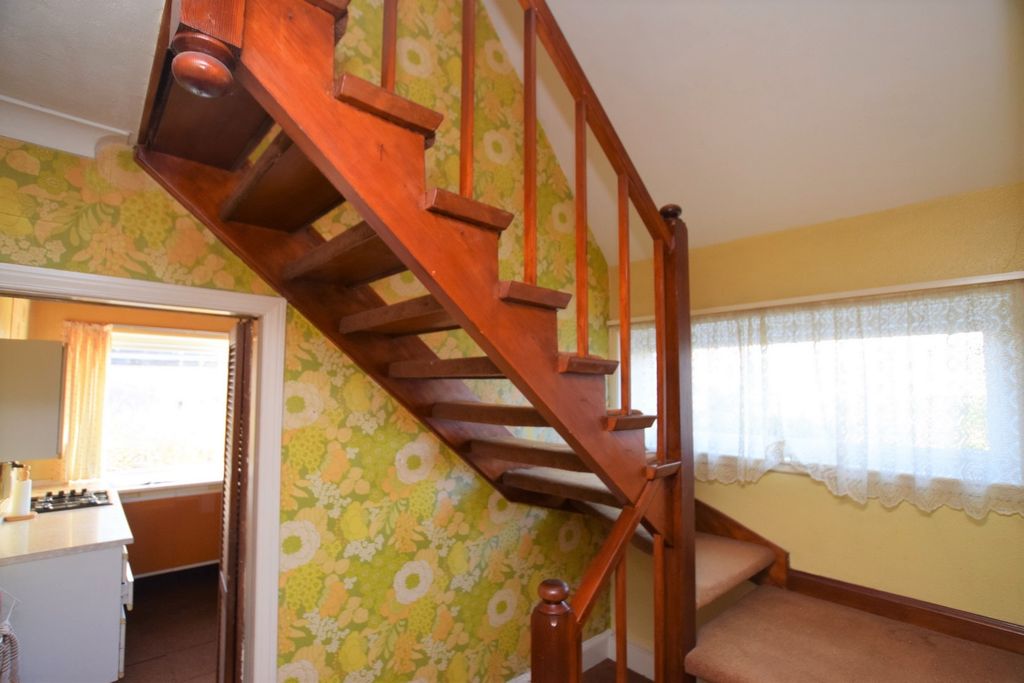 Property photo 3 of 21