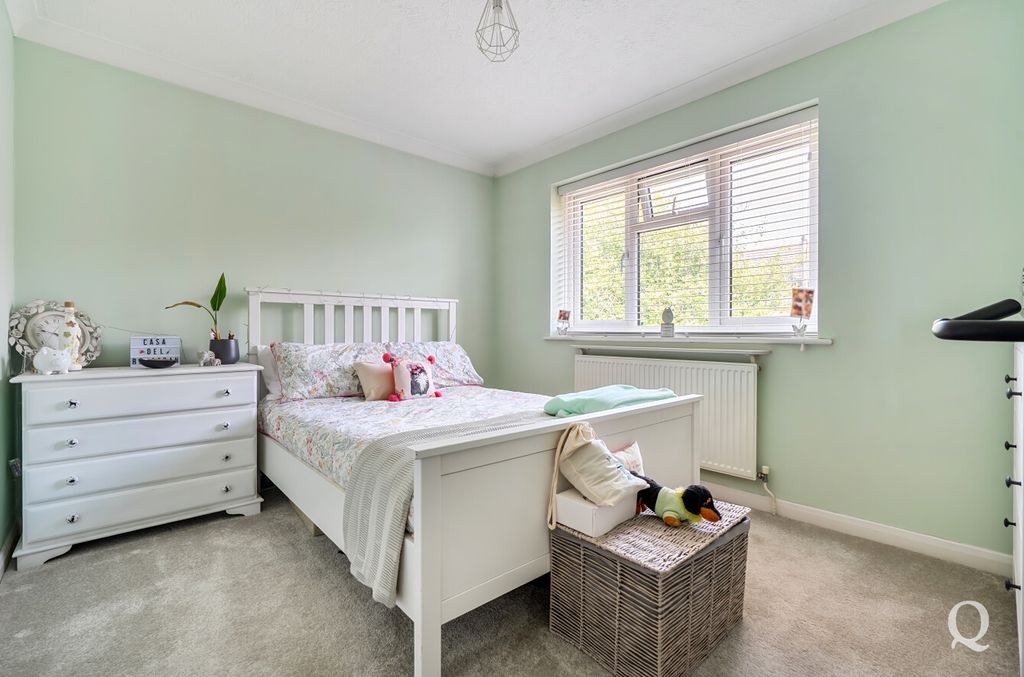 Property photo 3 of 32 E128738B-04c8-436...
