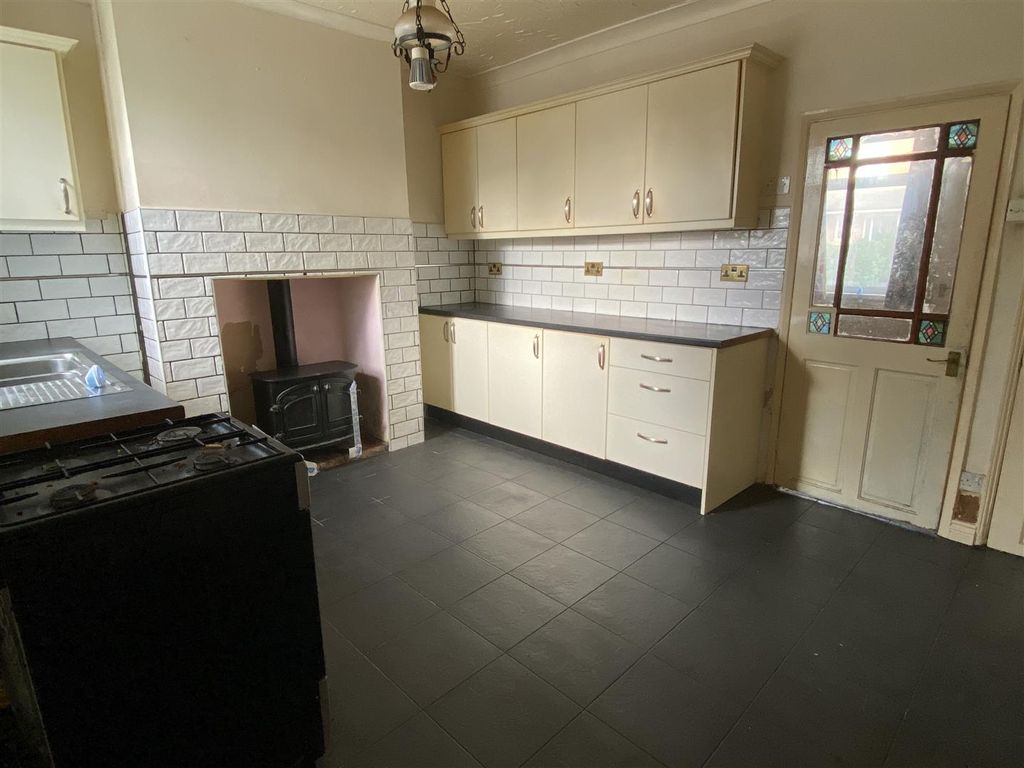 Property photo 3 of 8 Img_8176.Jpg