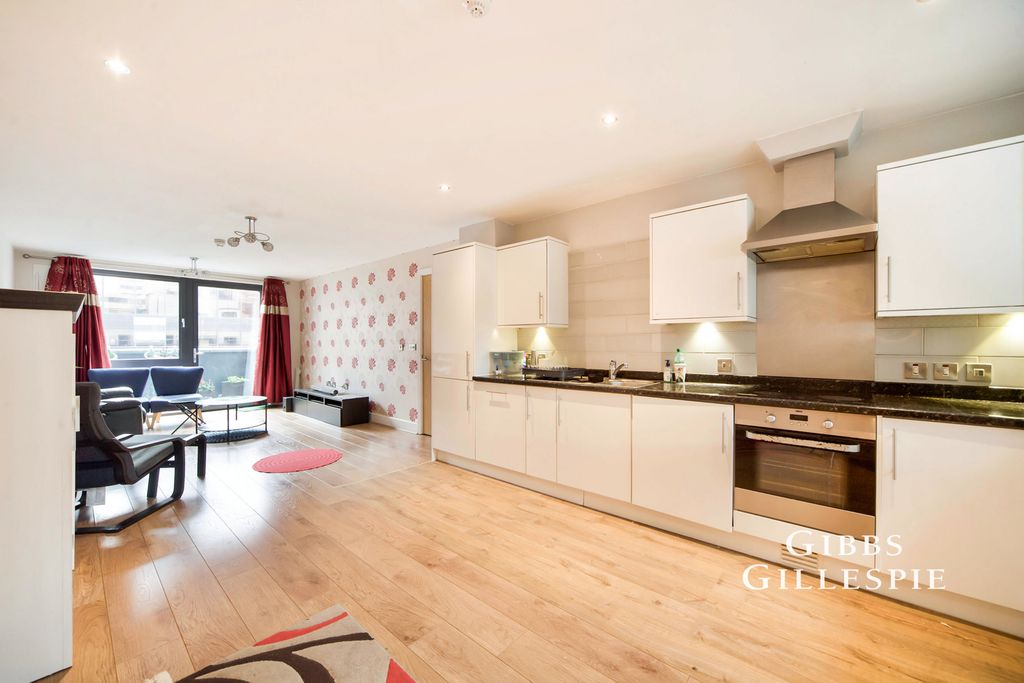 Property photo 1 of 10 Photo