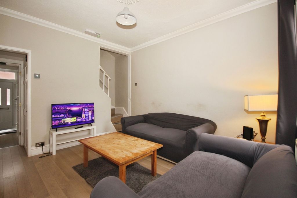 Property photo 2 of 17 Photo