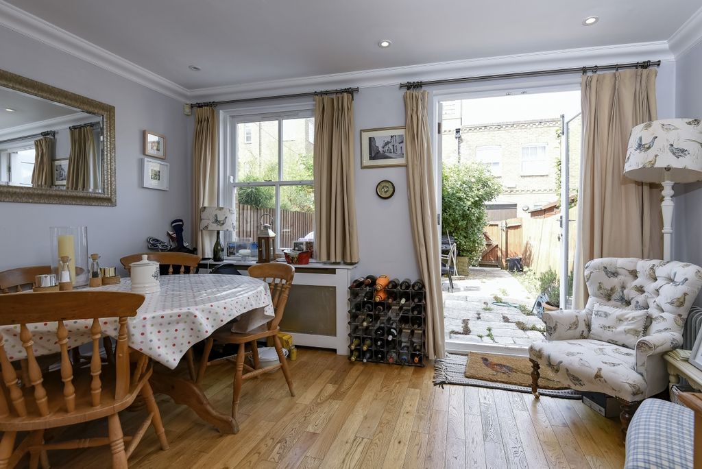 Property photo 2 of 8 317800 (2)c