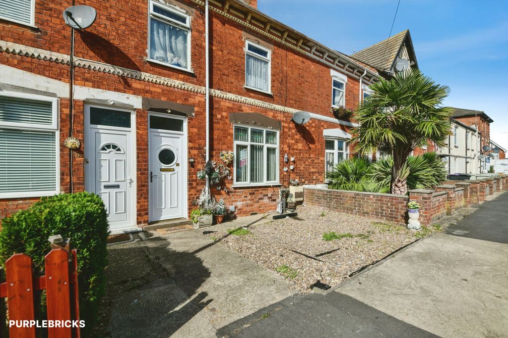Property photo 2 of 24