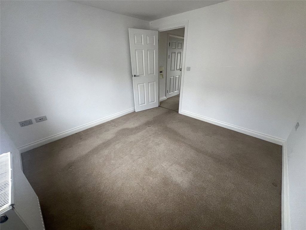 Property photo 3 of 11 Picture No. 19