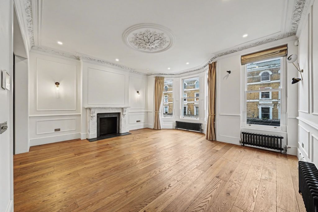 Property photo 2 of 8 4845223