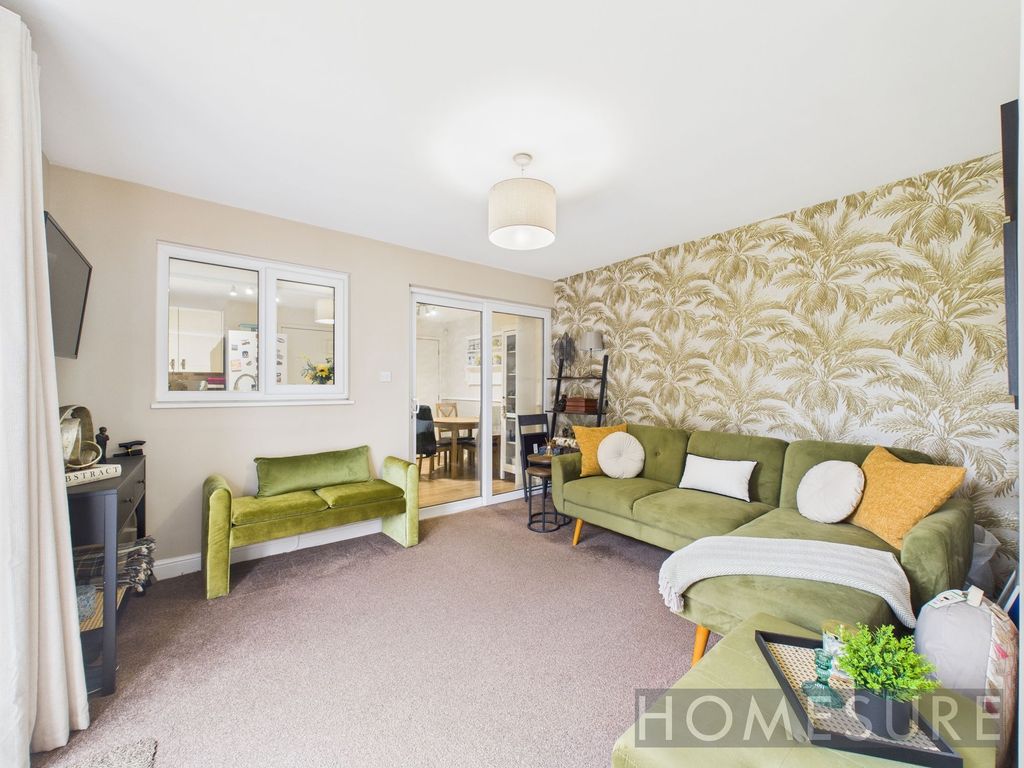 Property photo 3 of 43
