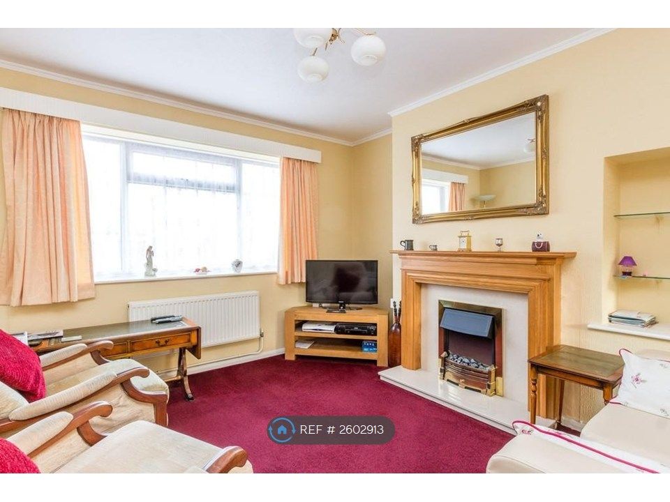 Property photo 2 of 11