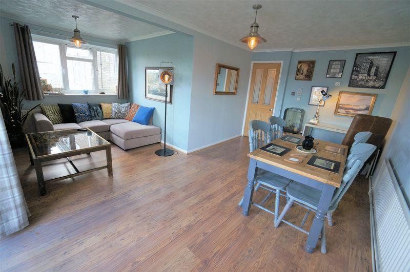 Property photo 2 of 11 Picture No. 12