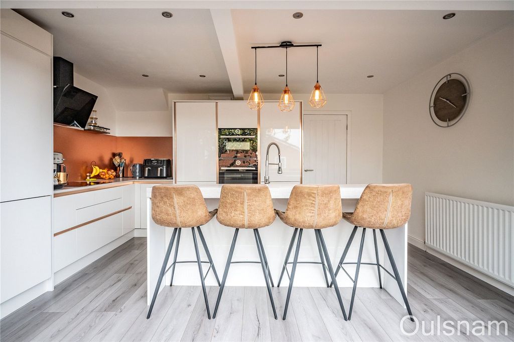 Property photo 3 of 23 Picture No. 10