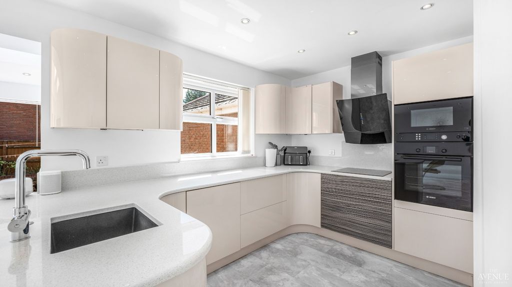 Property photo 3 of 49 5171717