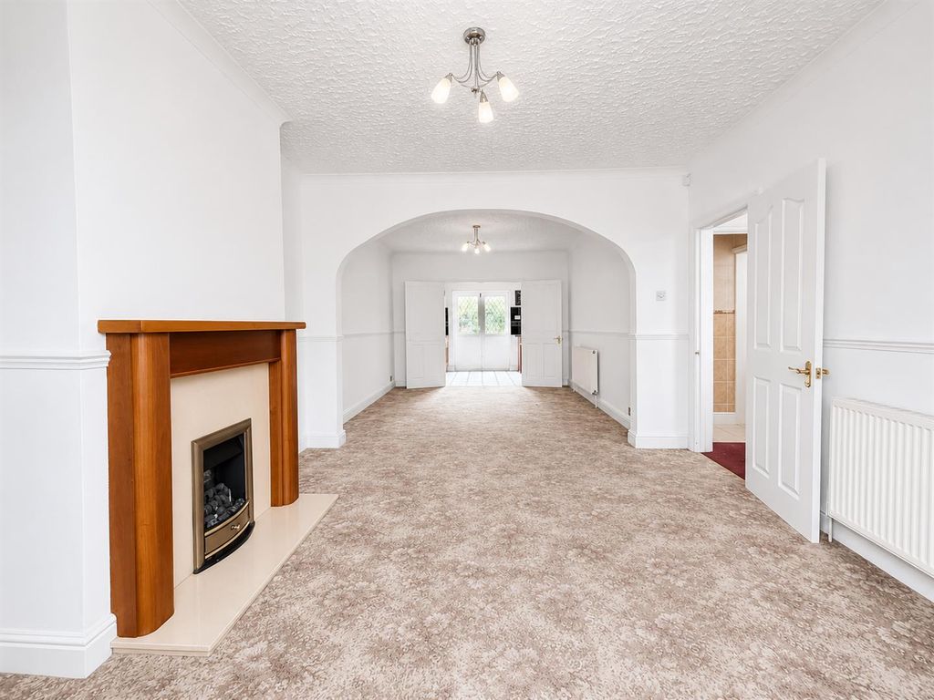 Property photo 3 of 15 Bd2Caca6-04B2-4788-ba3B-Ca1575648F96.Png