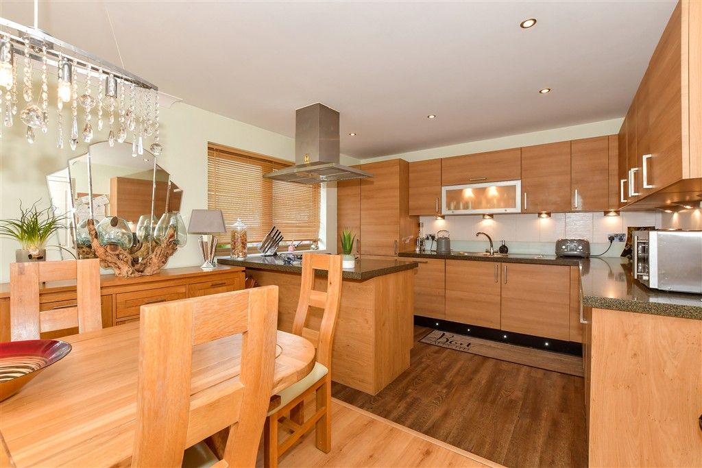 Property photo 3 of 13 Kitchen/Dining Room